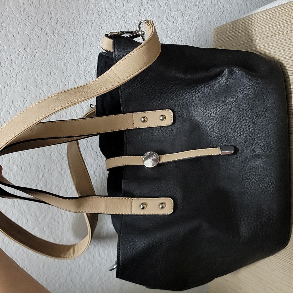 Black shoulder tote bag